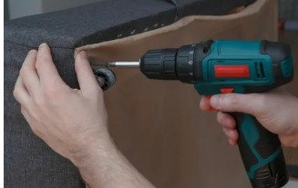 Furniture assembly